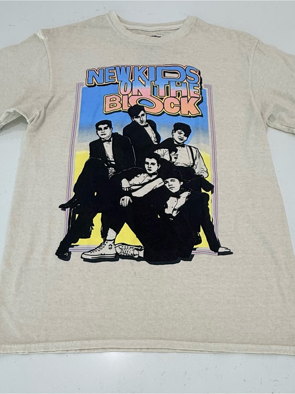 New Kids on the Block Graphic T-Shirt - Beige medium 2024